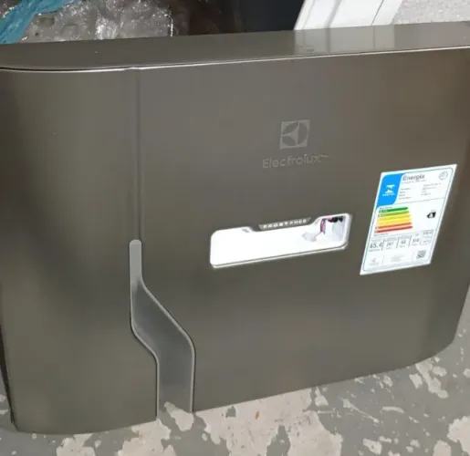 Porta do Freezer Geladeira Electrolux TF39S