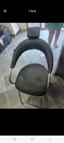 VENDO CADEIRA DE SALÃO HIDRÁULICA SUPER CONSERVADA