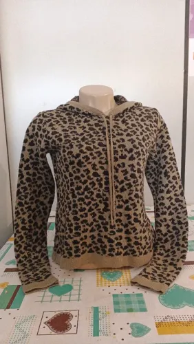 Blusa de la animal print-tamanho p