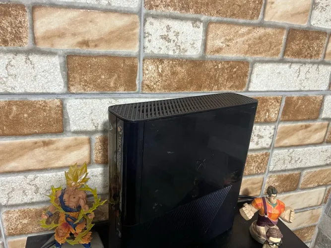 Xbox 360 super slim somente LTU 3.0 