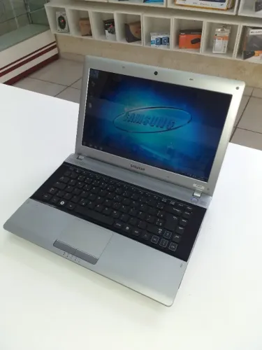 Notebook Samsung i3 SSD 120GB Mem 4GB Tela 14