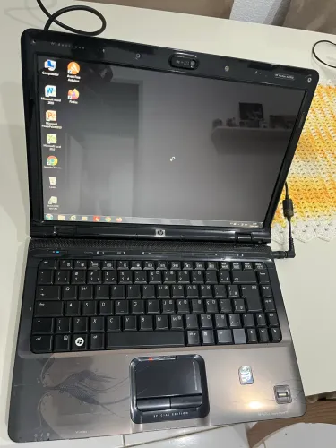 Notebook HP Pavilion dv2700 Funcionando
