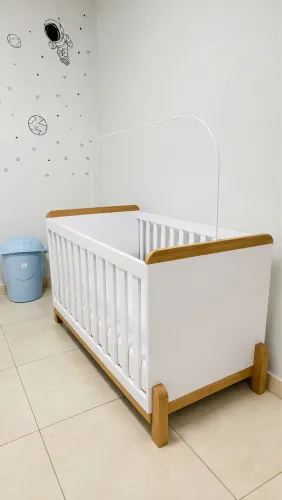 Vende-se berço semi-novo