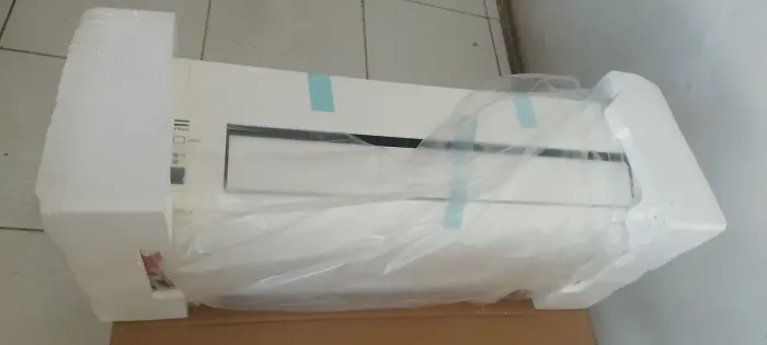 Vendo ar-condicionado daikin 9 mil BTUs, nunca usado