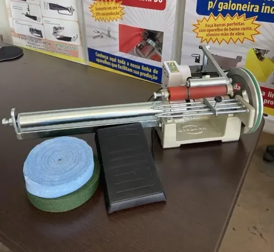 Maquina de cortar viés