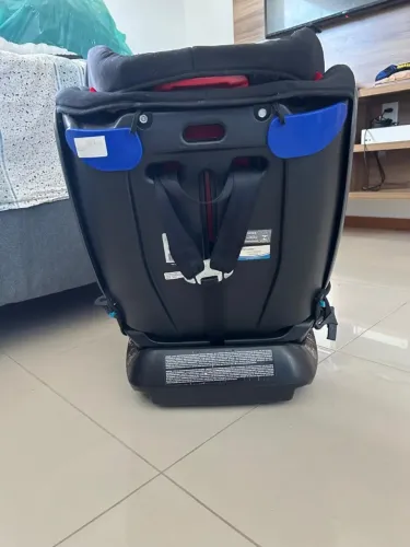 Cadeirinha para carro.