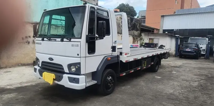 Ford Cargo 816 Plataforma 2015 ( Faz Parcelamento para para 1° Caminhão )