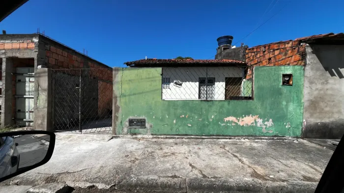 Casa no Albano Franco 7,5x18m
