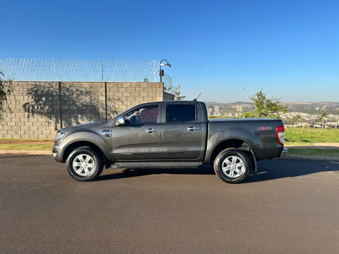 Ford Ranger XLT 3.2 20V 4X4 CD Diesel Aut. 2022