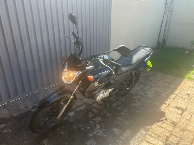 Vendo ou troco por carro Fazer 150 ano 2014