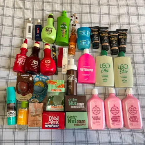 COSMÉTICOS NOVOS E LACRADOS - LEIA A DESCRIÇÃO