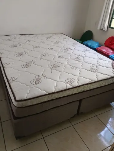 Cama box Queen