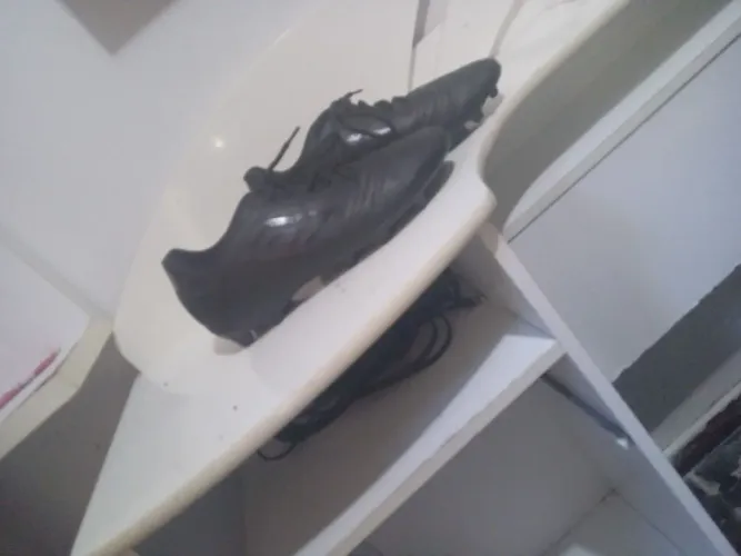 Chuteira por 60 reais