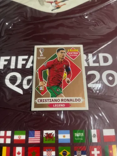 Cristiano Ronaldo Legend Bronze Figurinha copa 2022 Panini