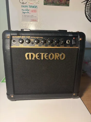 Amplificador Metoro Guitarra MG15R