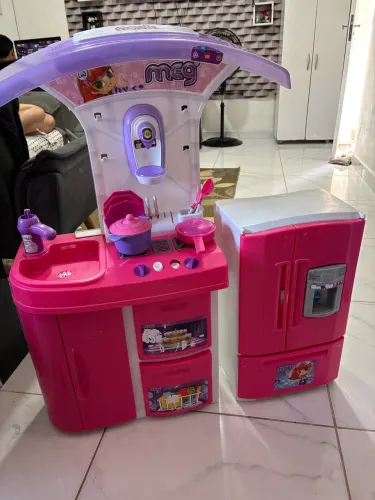 Cozinha infantil , preço de hj quase 500 reias