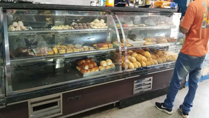 CONJUNTO DE VITRINES PARA PADARIA