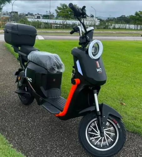 Moto elétrica semi nova | não precisa de carteira