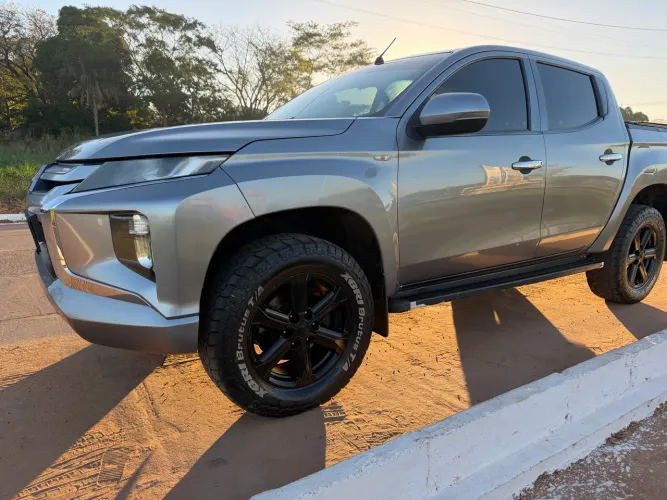 Mitsubishi L200 Triton Sport GLS 2.4 CD Diesel Aut. 2021