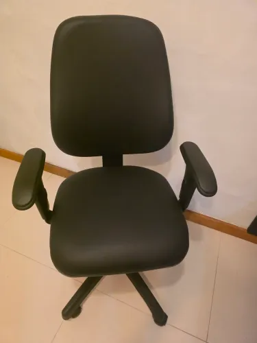 Cadeira escritório altura regulável