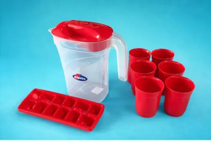 Kit Jarra Com 6 Copos E Forma De Gelo Vermelho Plástico.