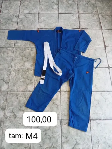 Kimono de jiu-jitsu azul