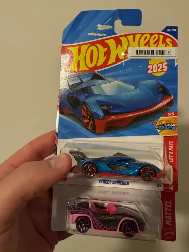 Dupla de Hot Wheels