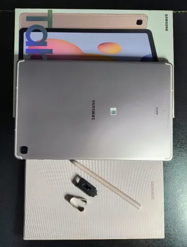 Galaxy Tab S6 Lite (SM-P613) Completo + Teclado + Capas + Ponta Titanium e Emborrachadas