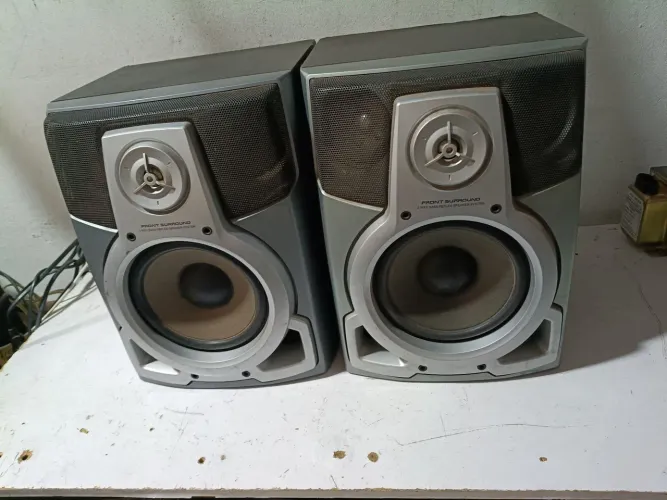 Caixas Aiwa 