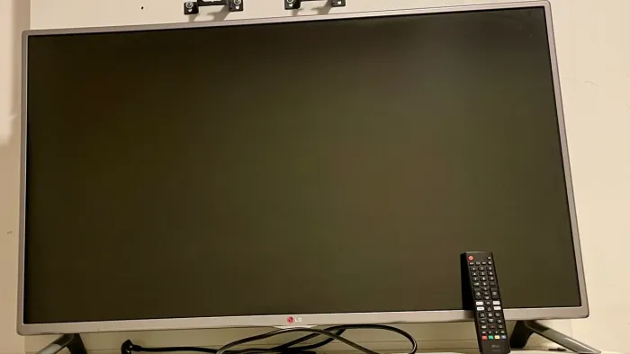 TV LG 43 Com defeito
