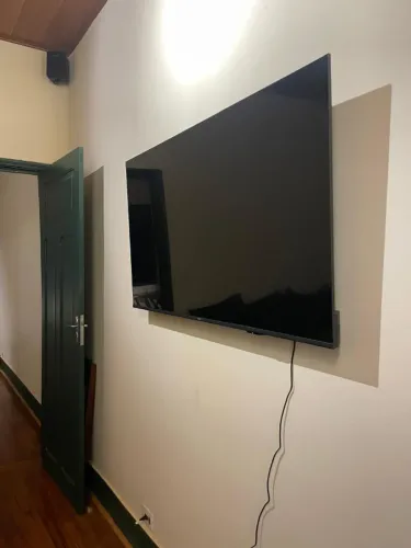 TV TCL 75 polegadas - Excelente estado