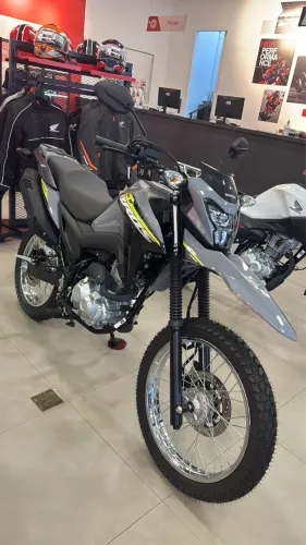 Bros 160 com R$ 499 leia