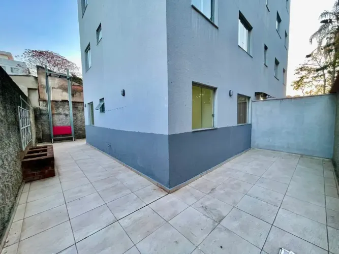 EXCELENTE ÁREA PRIVATIVA PARA LOCAÇÃO NO BAIRRO SERRANO