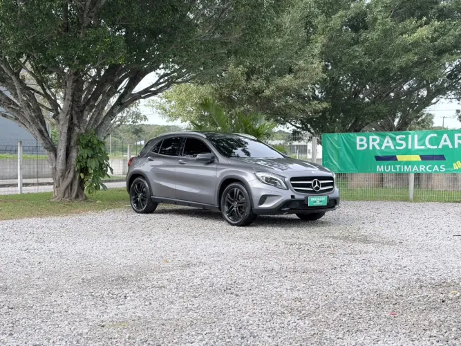 Mercedes-Benz GLA-200 GLA 200 Night 1.6. TB 16V Flex Aut. 2015
