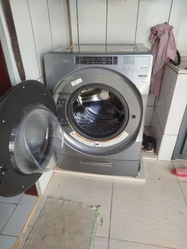 Vende-se máquina Brastemp 15kg lava e seca