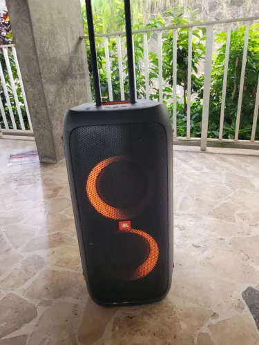 Caixa JBL Partybox 310 Com Microfone