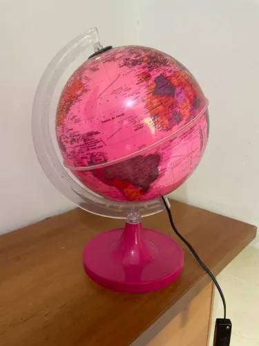 Globo Mapa Mundi Rosa