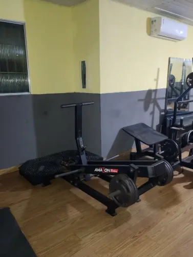 Máquina Funcional- Belt Squat/ Dorsal/Stiff/Agachamento/Sumô/Panturrilha