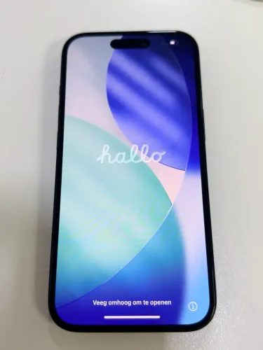 iPhone 15 128GB