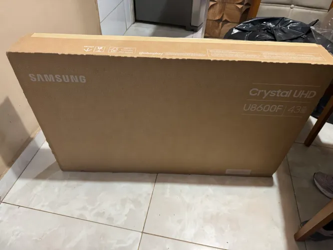 TV Samsung Crystal UHD 43? 4K U8600F Nova Lacrada + Nota Fiscal e Garantia