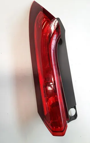 Lanterna Tampa Traseira Esquerda Honda Crv Lx 2.0 16v 2012