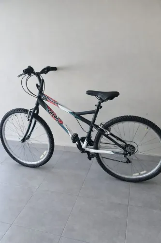 Bicicleta Caloi  Montana aro 26 com 21 marchas 