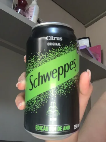 Vendo lata schweppes