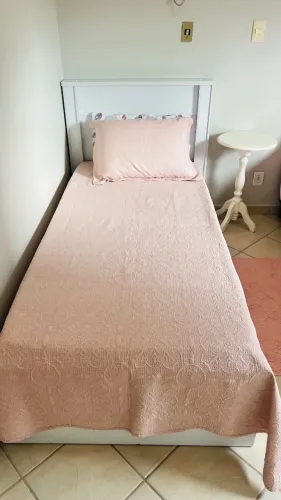 Cama de solteiro com colchão 