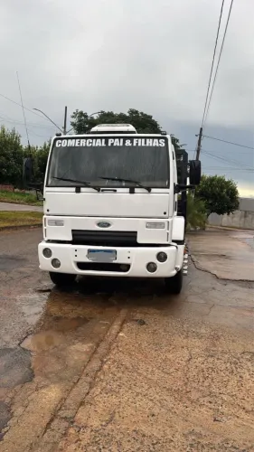 Ford cargo by truck 2422