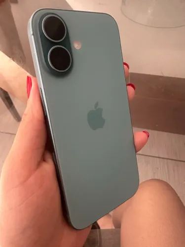 iPhone 16 128gb