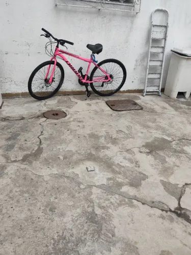 Vendo baile nova nunca usei
