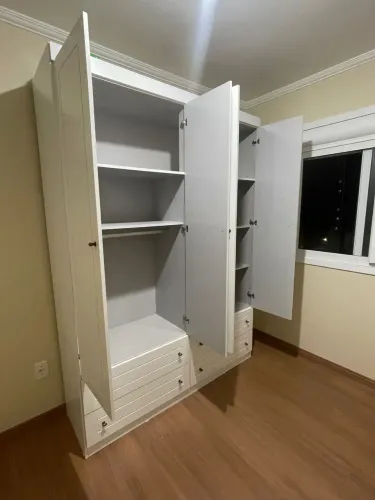 Guarda Roupa