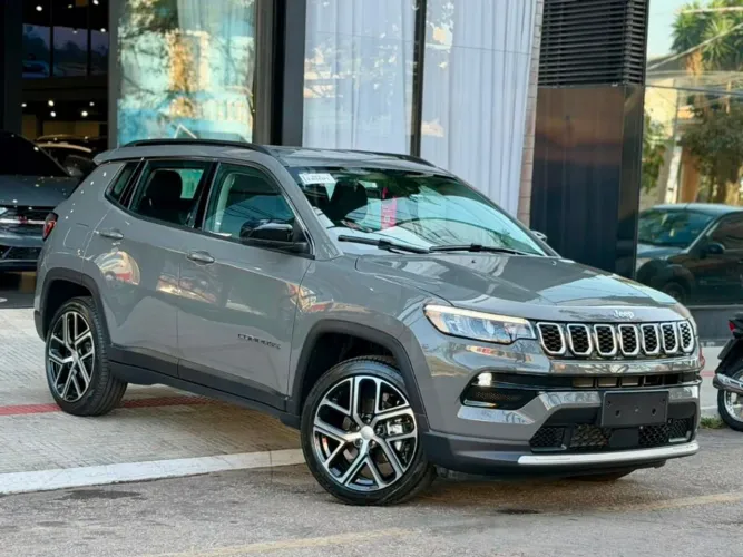 Jeep Compass Long. T270 1.3 TB 4X2 Flex AUT 2026