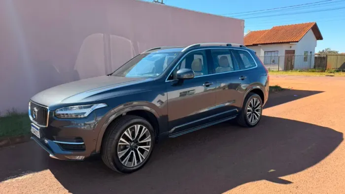 Volvo XC 90 D-5 Momentum 2.0 235cv Diesel 5P 2017